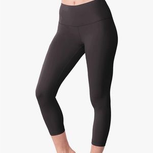 Black Capri yoga pants. Size 2X with 25 inch inseam . New with tags never worn
